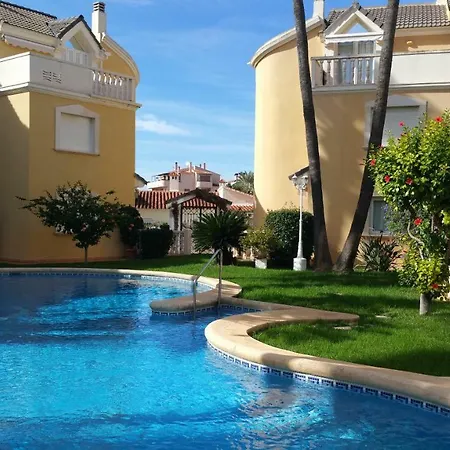 Nadine Locdenia * Denia