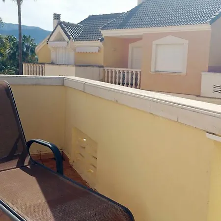 Nadine Locdenia Сasa de vacaciones Dénia